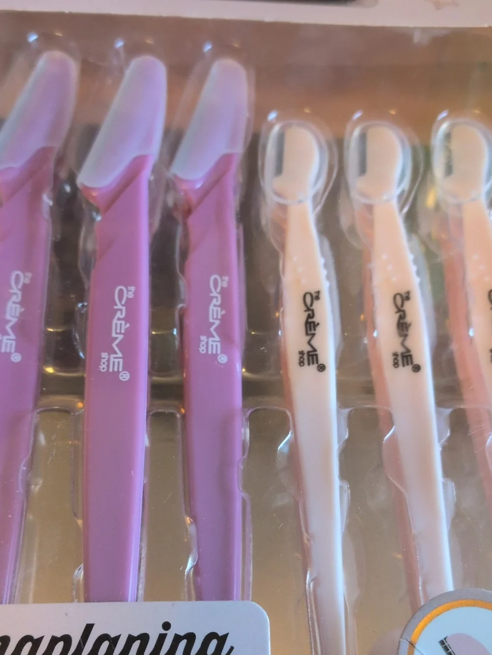 THE CREME SHOP Dermaplaning Facial Razors - Set Of 6 2 Styles